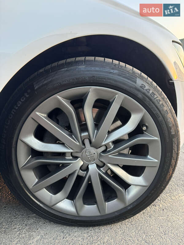 Седан Audi A6 2014 в Рівному