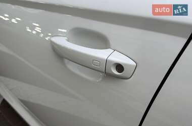 Седан Audi A6 2014 в 