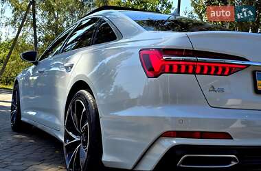 Седан Audi A6 2019 в 