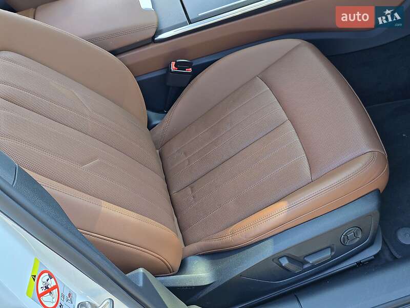 Седан Audi A6 2019 в Першотравенске