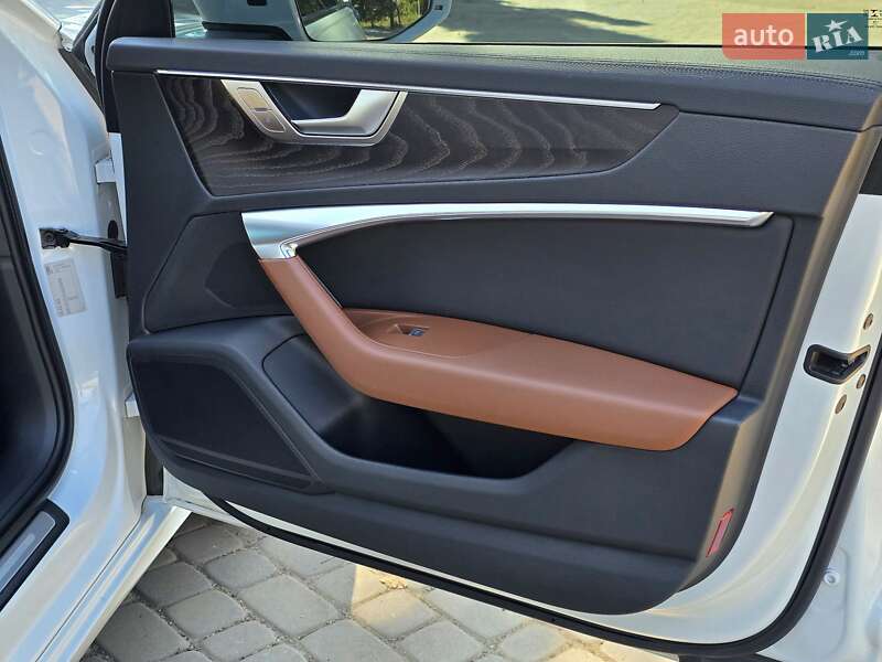 Седан Audi A6 2019 в Першотравенске