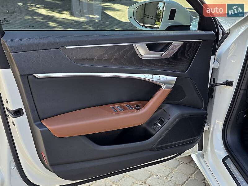 Седан Audi A6 2019 в Першотравенске