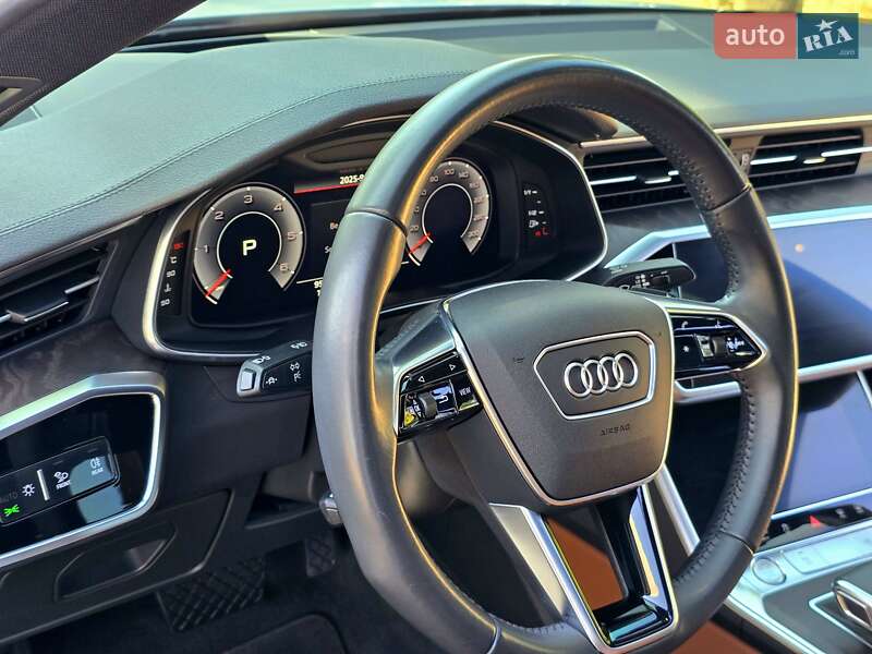 Седан Audi A6 2019 в Першотравенске