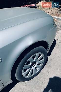Седан Audi A6 2001 в 