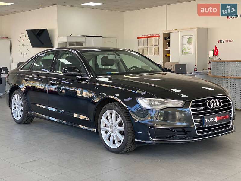 Седан Audi A6 2015 в 