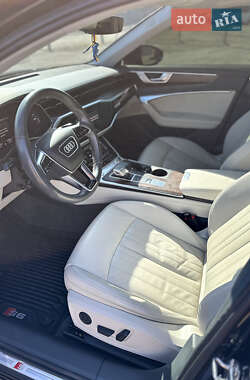 Седан Audi A6 2019 в 