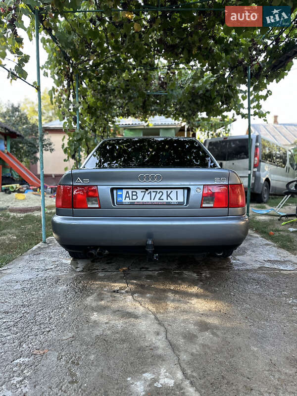 Седан Audi A6 1996 в Тульчині