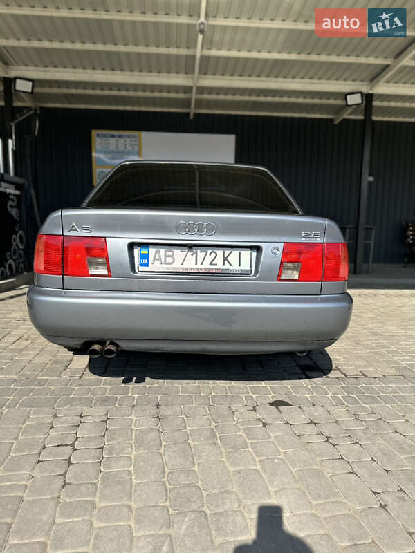 Седан Audi A6 1996 в Тульчині