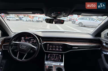 Седан Audi A6 2019 в 