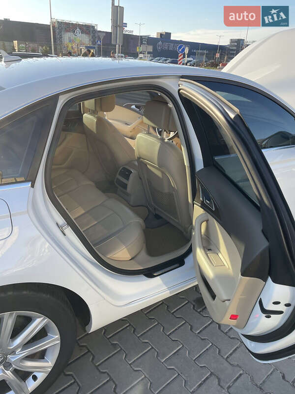 Седан Audi A6 2013 в Коростишеві