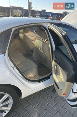 Седан Audi A6 2013 в 