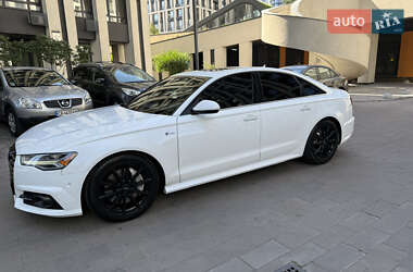 Седан Audi A6 2016 в 