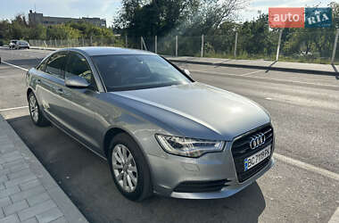 Седан Audi A6 2012 в 