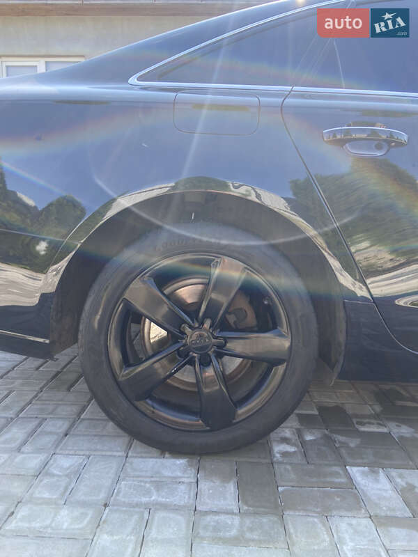 Седан Audi A6 2014 в Киеве