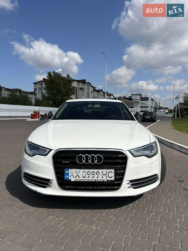Седан Audi A6 2012 в Киеве