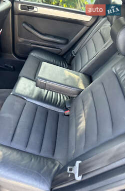 Универсал Audi A6 2004 в 