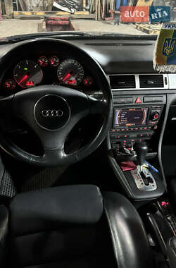 Универсал Audi A6 2004 в 