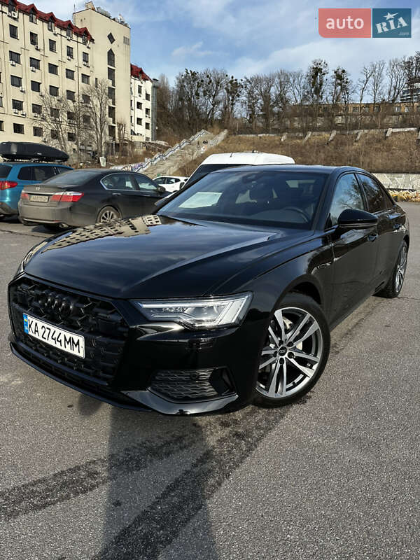 Седан Audi A6 2023 в 