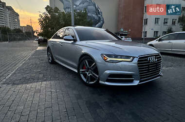 Седан Audi A6 2015 в 