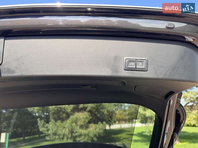 Универсал Audi A6 2015 в Киеве