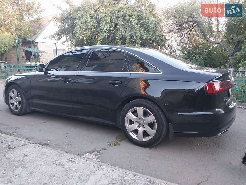 Седан Audi A6 2015 в Кам'янському