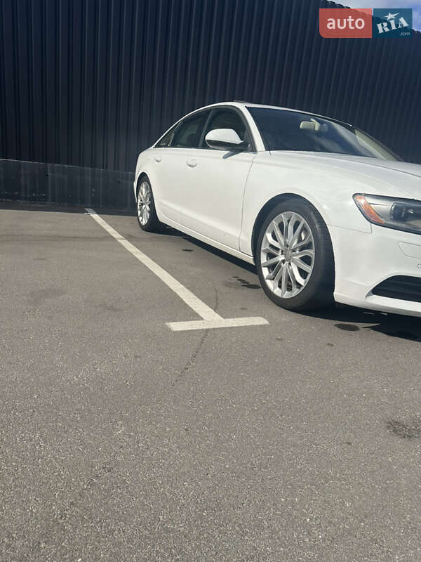 Седан Audi A6 2012 в Києві