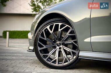 Седан Audi A6 2016 в 