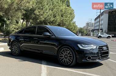 Седан Audi A6 2014 в 