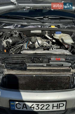 Седан Audi A6 2001 в 