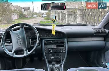 Седан Audi A6 1996 в 