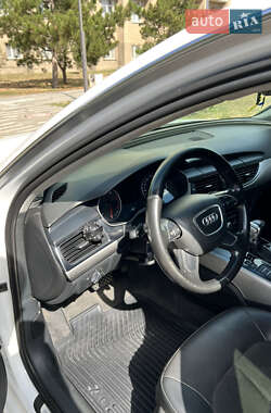 Седан Audi A6 2012 в 
