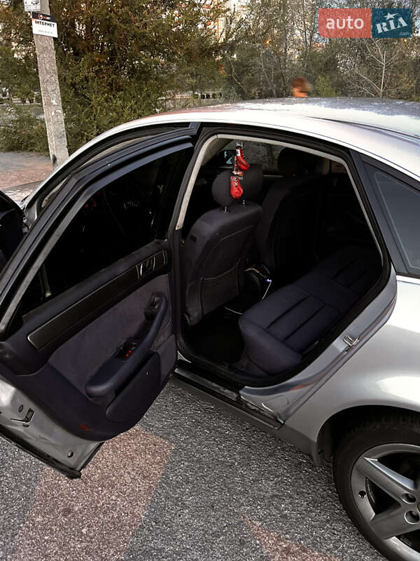 Седан Audi A6 1998 в Запорожье