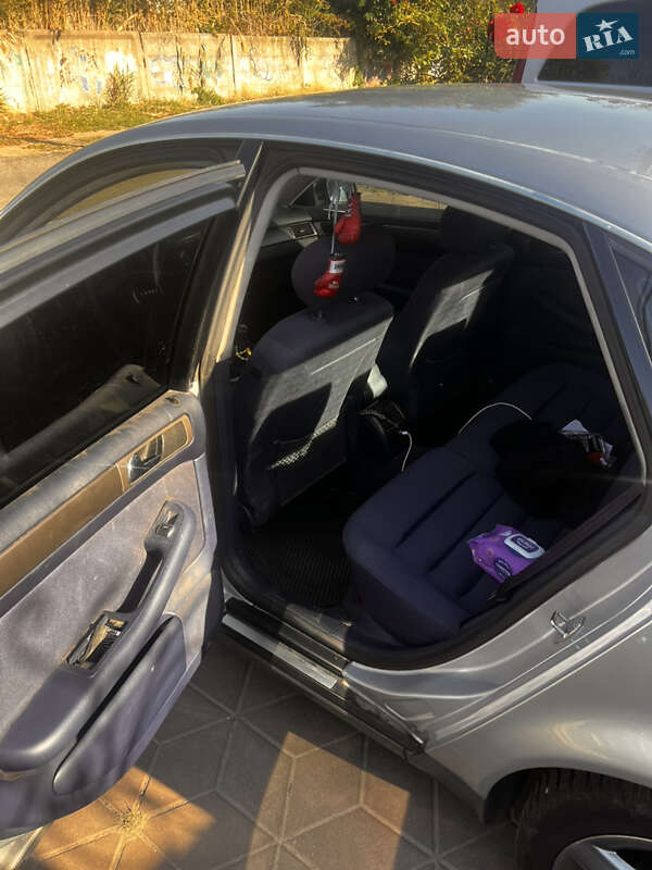 Седан Audi A6 1998 в Запорожье