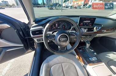 Седан Audi A6 2015 в 