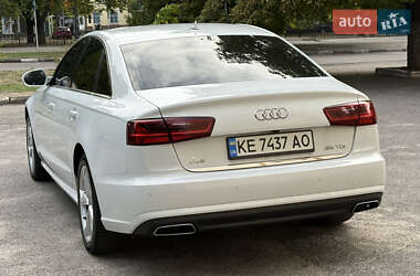 Седан Audi A6 2015 в 