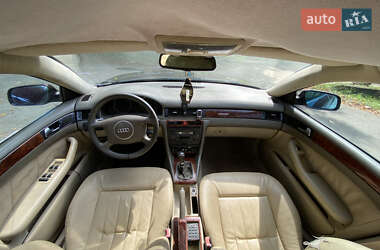 Седан Audi A6 2001 в 