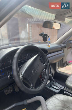 Седан Audi A6 1996 в 