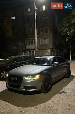Седан Audi A6 2012 в 