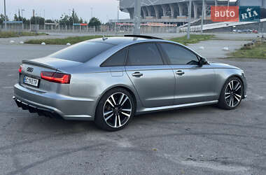 Седан Audi A6 2012 в 