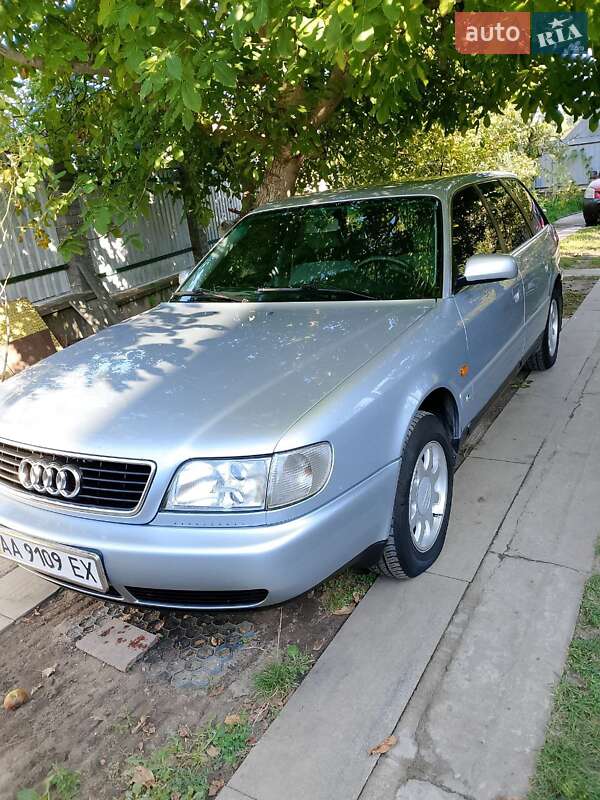 Универсал Audi A6 1997 в Иванковичах