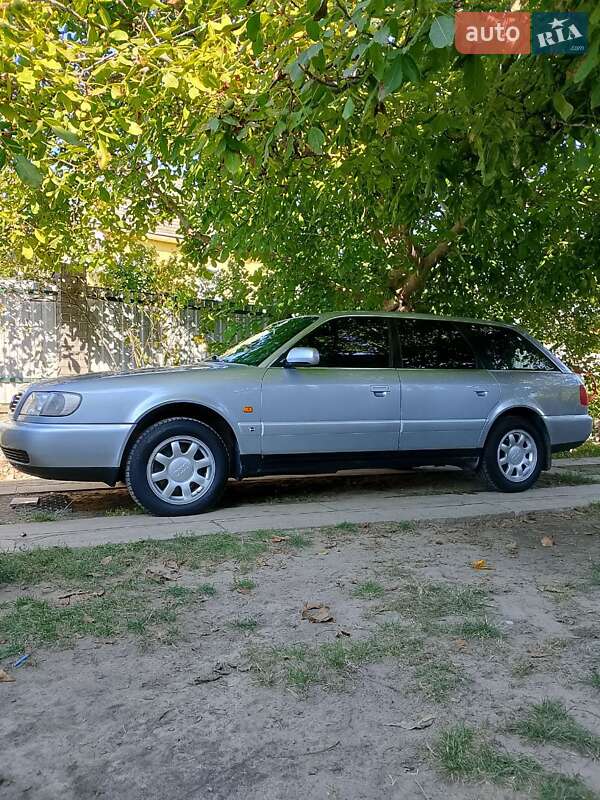 Универсал Audi A6 1997 в Иванковичах