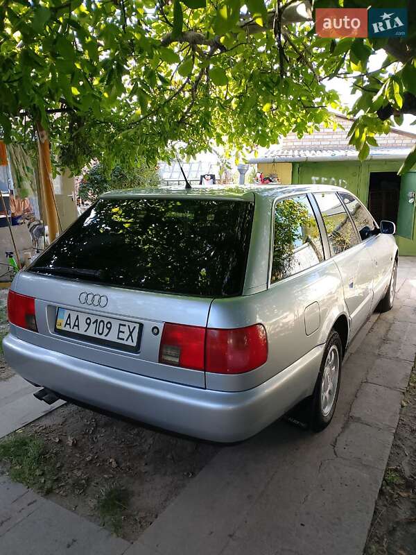 Универсал Audi A6 1997 в Иванковичах
