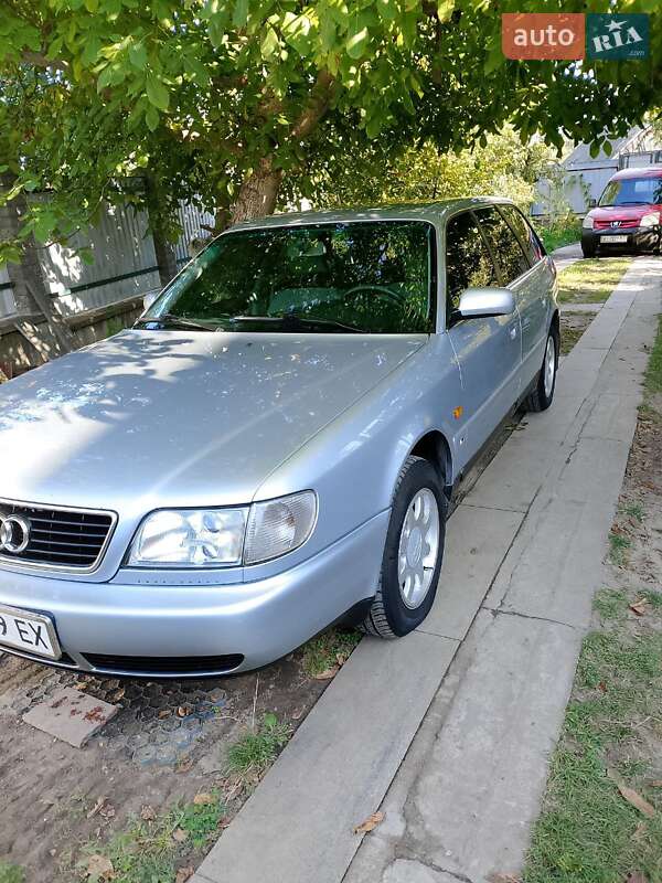 Универсал Audi A6 1997 в Иванковичах
