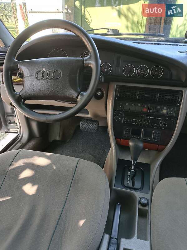Универсал Audi A6 1997 в Иванковичах
