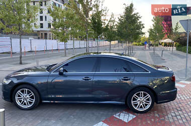 Седан Audi A6 2015 в 