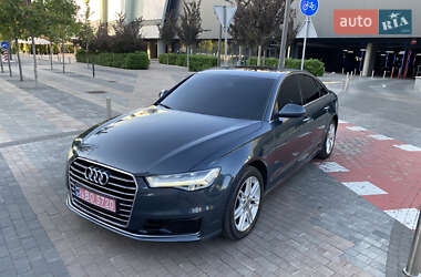 Седан Audi A6 2015 в 