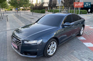 Седан Audi A6 2015 в 