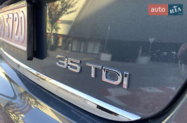 Седан Audi A6 2015 в 