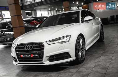 Седан Audi A6 2016 в 
