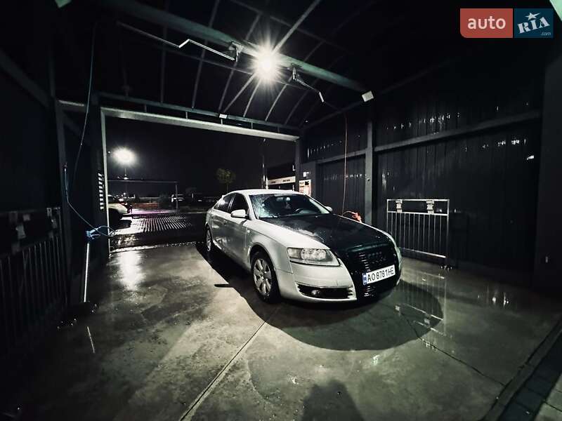 Седан Audi A6 2004 в Хусте